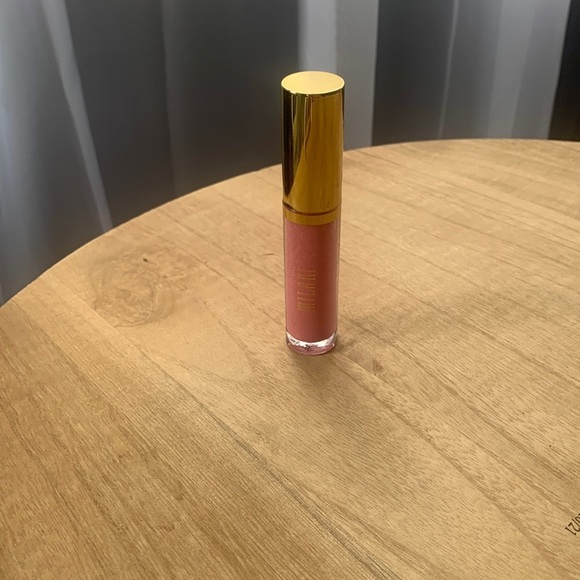 Milani Other - Milani nourishing lip plumper